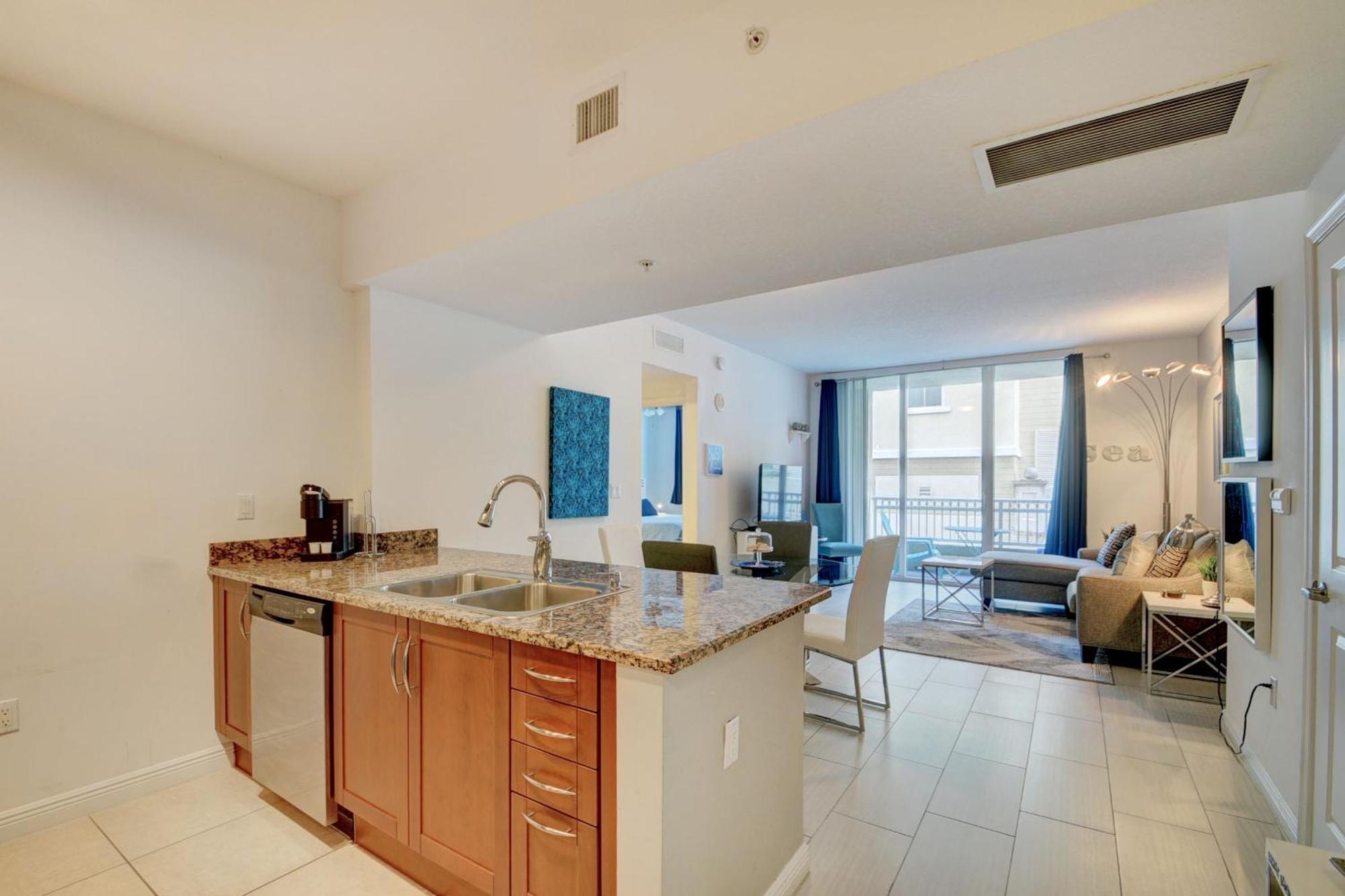 Amazing One-Bedroom In Casa Costa!Beach Pass Inc! 波因顿海滩 外观 照片